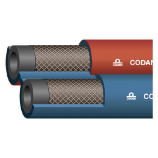 Närbild av två TVILLINGSLANG 6MM AC/OX -CODAN industrislangar, en i rött och den andra i blått, som visar utskärningar av deras inre flätade strukturer.